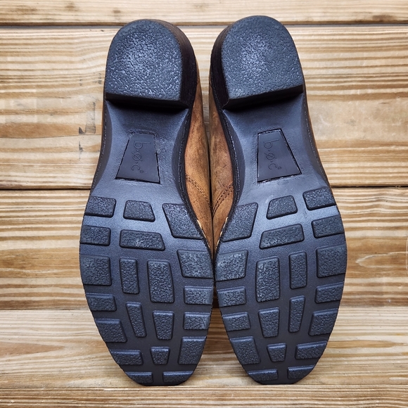 BOC by Born Womens 9.5M Carla Brown Distressed Leather Slip On Heeled Booties - Picture 9 of 9